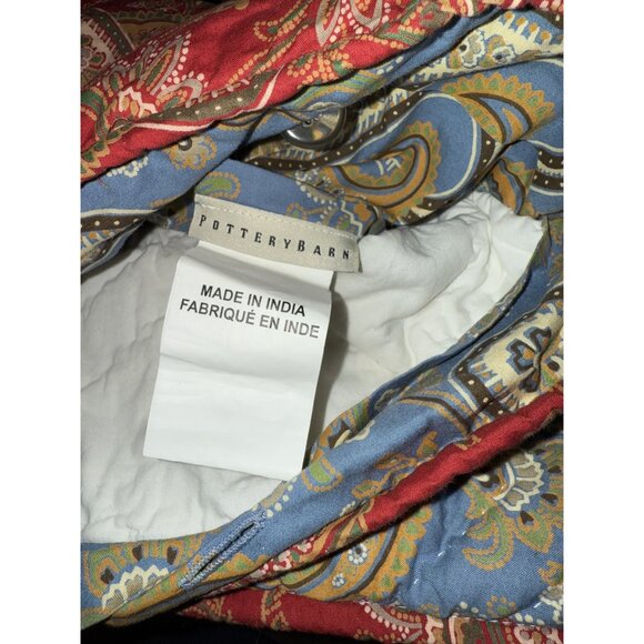 Pottery Barn Red Reverses to Blue Paisley Quilted Standard Pillow Shams 21"x 26" - Picture 3 of 5